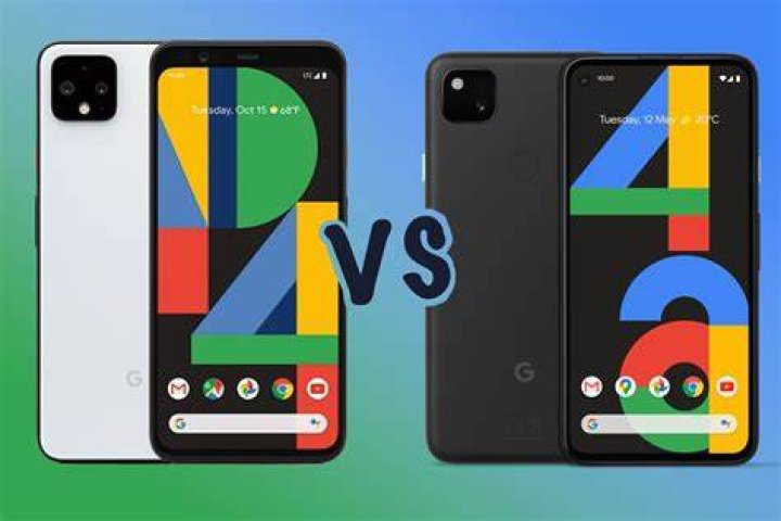 Google Pixel 4 vs Google Pixel 4 XL displays on angle Google Pixel 4 vs Google Pixel 4 XL displays on angle